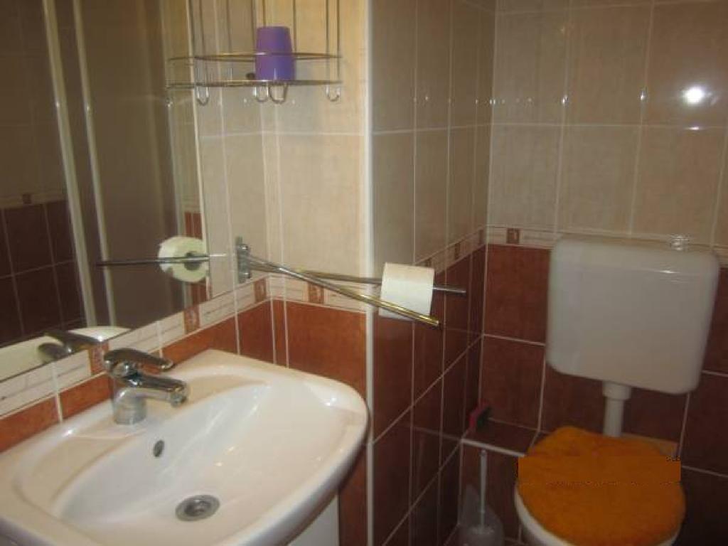 Gyoengyvirag Ueduelo - Mario Apartman Гаркань Номер фото