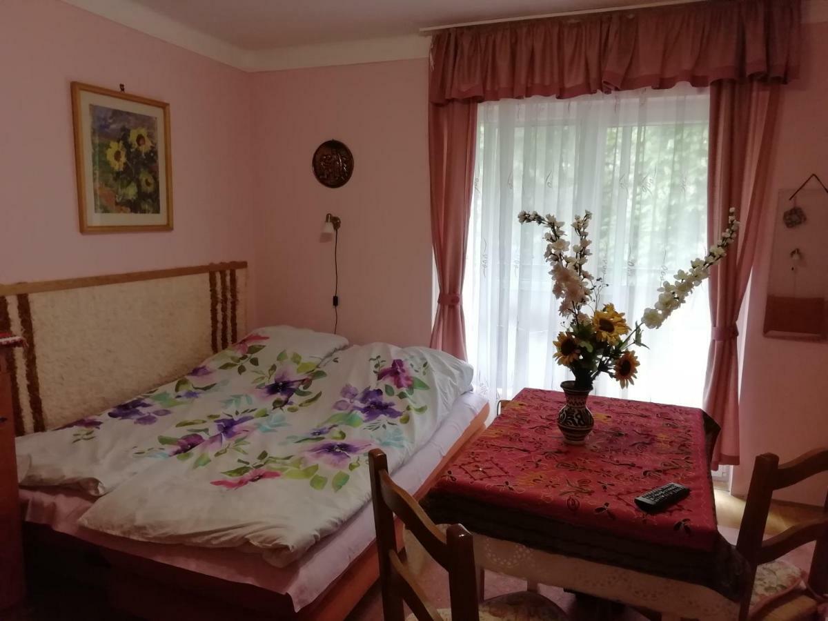 Gyoengyvirag Ueduelo - Mario Apartman Гаркань Екстер'єр фото